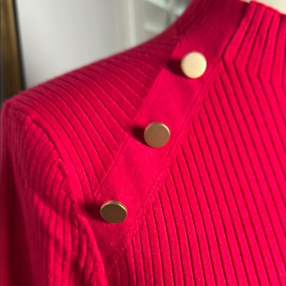 NWT LOFT Red Fitted Ribbed Blouse with 3/4 Sleeves - Picture 4 of 16